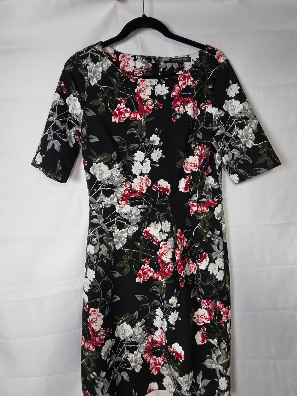 Bananna RepublicFloral Black & Red A-Line Women’s Dress